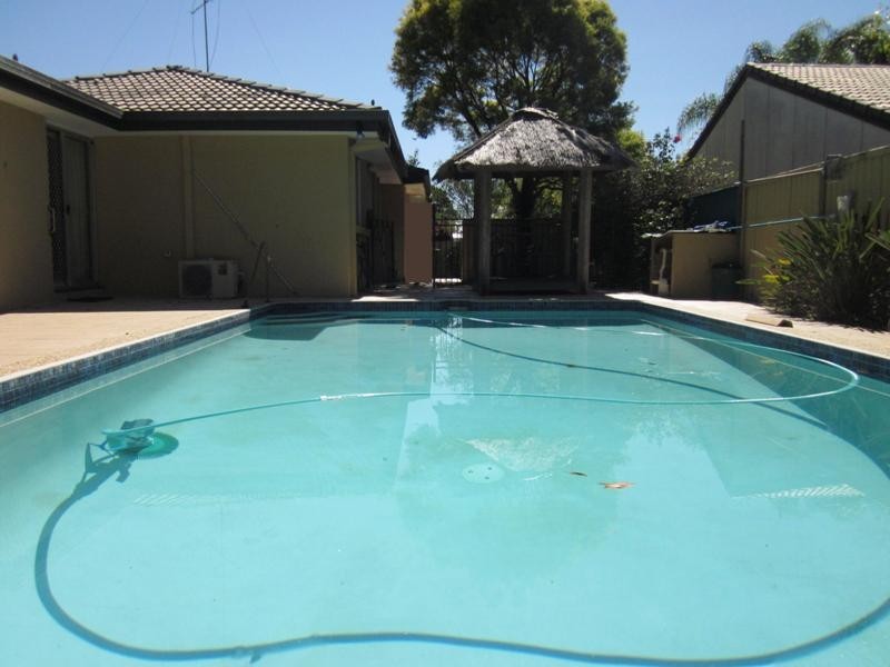 29 SIGATOKA PLACE, Clear Island Waters QLD 4226