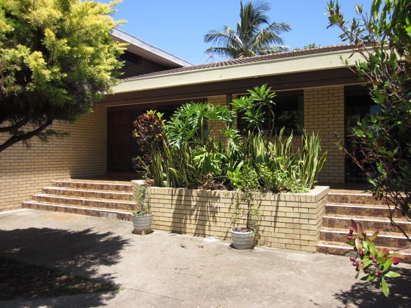 Paradise Waters QLD 4217