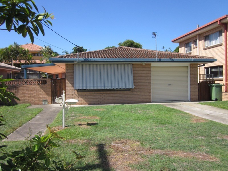 27 DOLPHIN AVE, Mermaid Beach QLD 4218