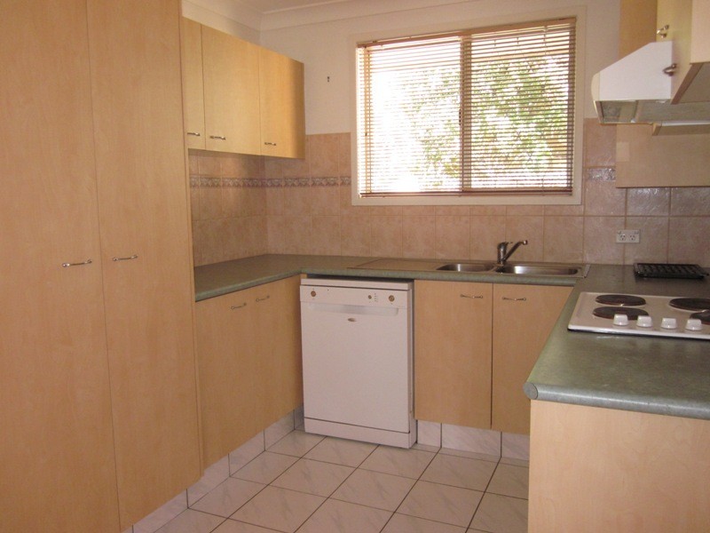 27 DOLPHIN AVE, Mermaid Beach QLD 4218