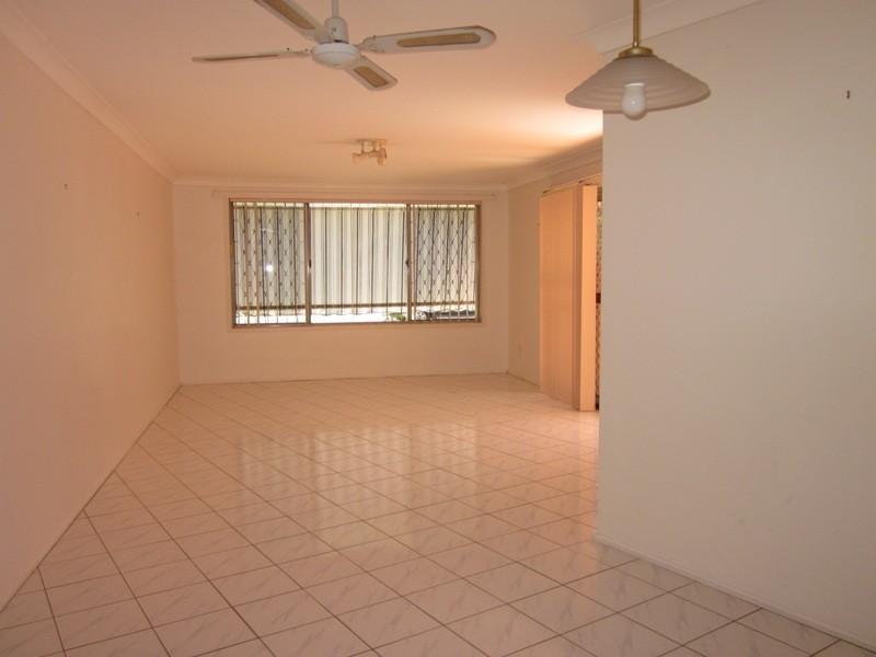 27 DOLPHIN AVE, Mermaid Beach QLD 4218