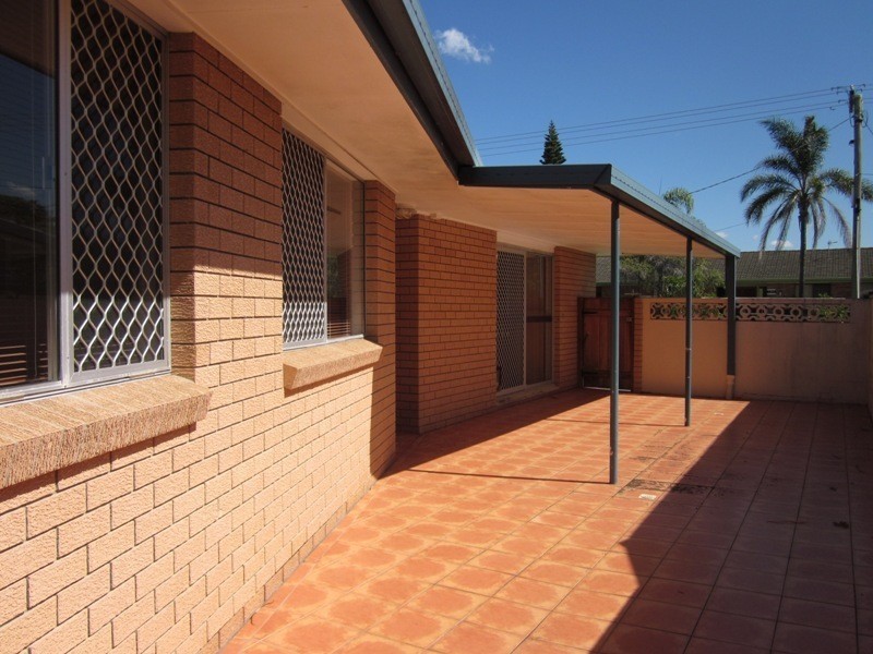 27 DOLPHIN AVE, Mermaid Beach QLD 4218