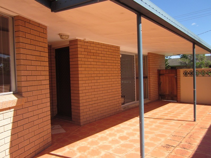 27 DOLPHIN AVE, Mermaid Beach QLD 4218