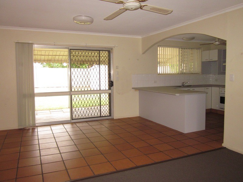7 CHIANTI AVE, Mermaid Waters QLD 4218