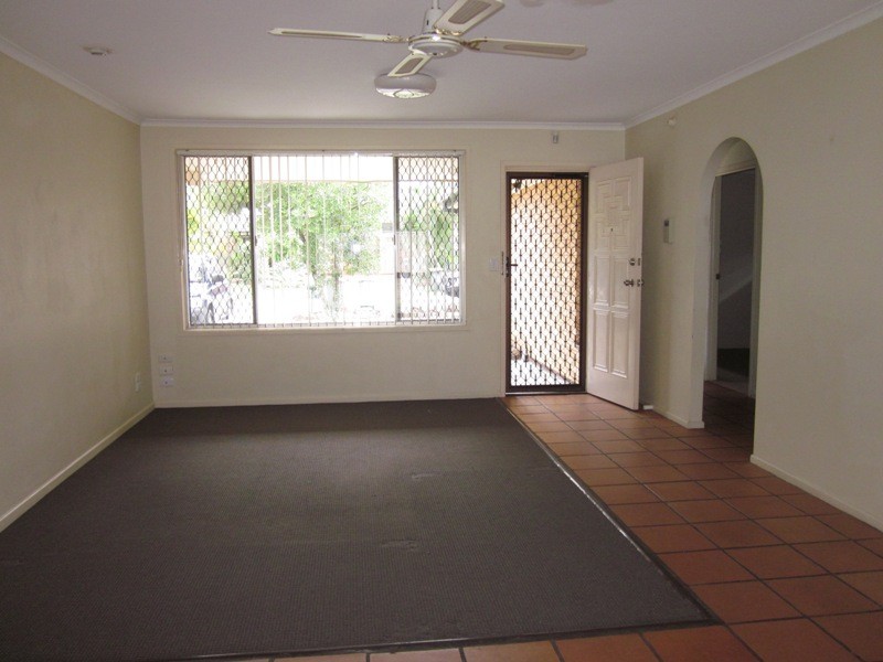 7 CHIANTI AVE, Mermaid Waters QLD 4218