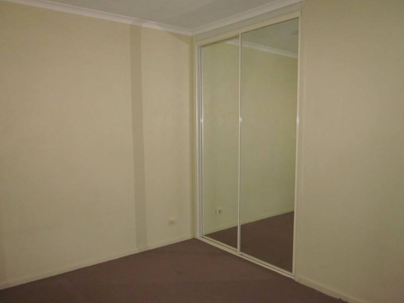 7 CHIANTI AVE, Mermaid Waters QLD 4218