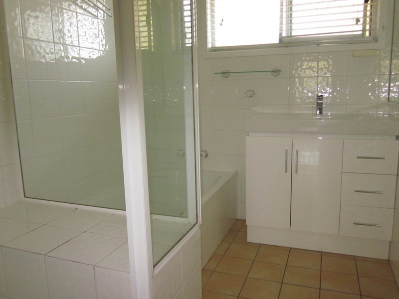 Broadbeach Waters QLD 4218