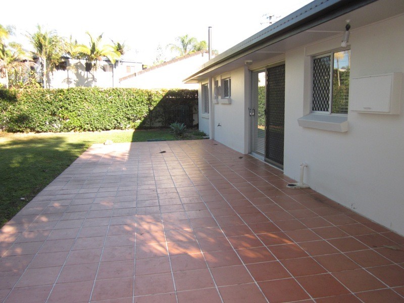 Broadbeach Waters QLD 4218