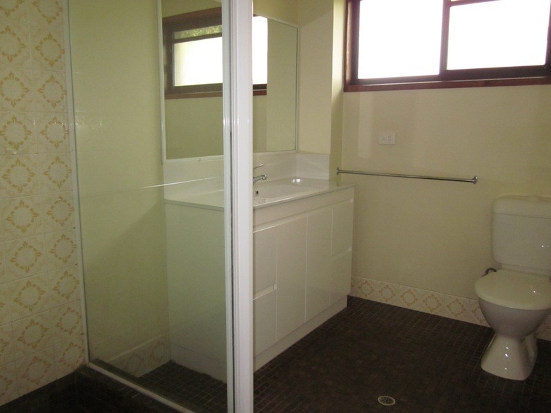 DOLPHIN AVE, Mermaid Beach QLD 4218