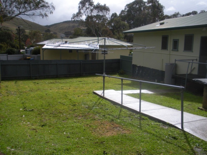 8 Watts Road, Brukunga SA 5252