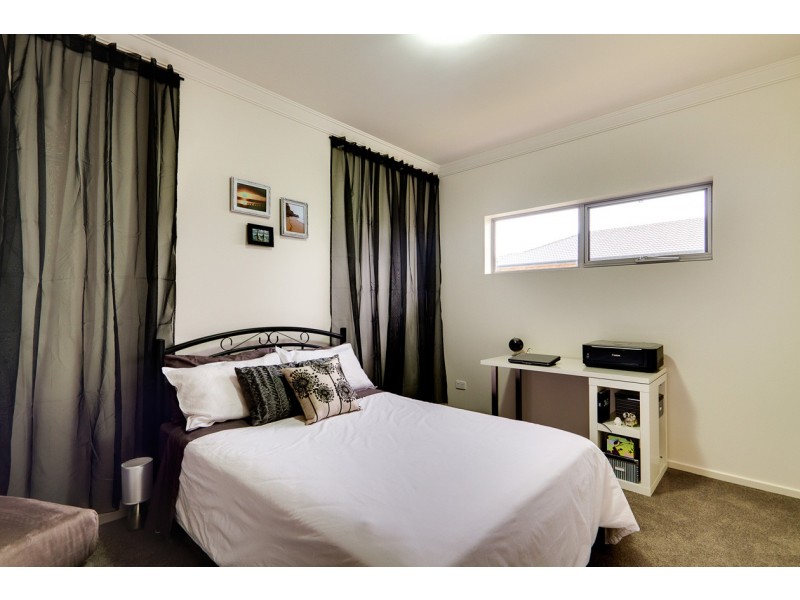 18 Carlson Street, Mount Barker SA 5251