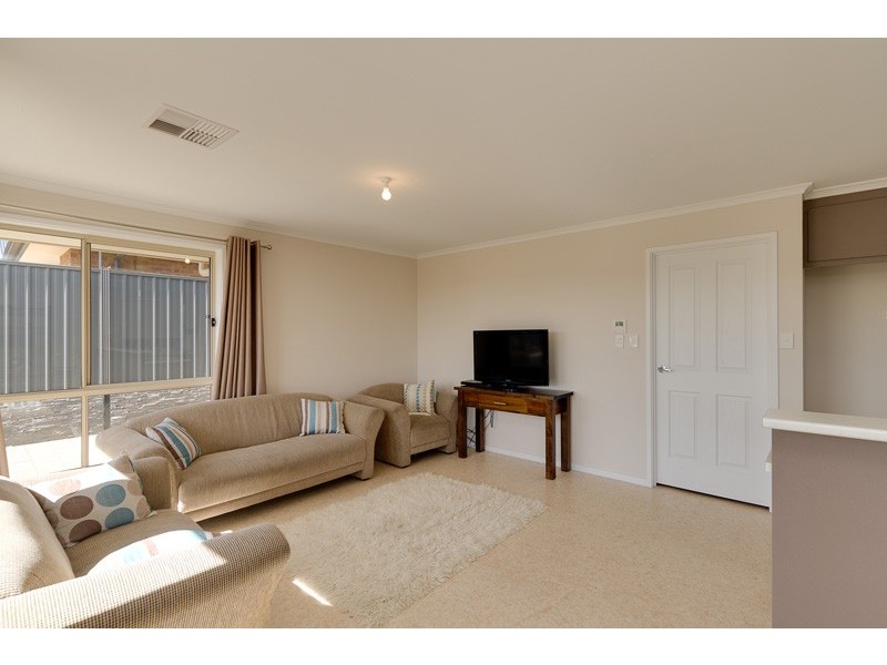 16 Carlson Street, Mount Barker SA 5251