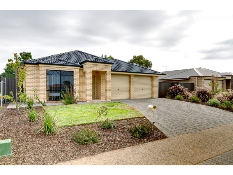 19 Cobb & Co, Strathalbyn SA 5255