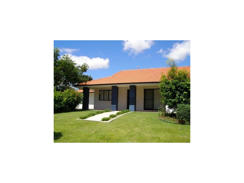 8 Fernleaf Court, Currimundi QLD 4551