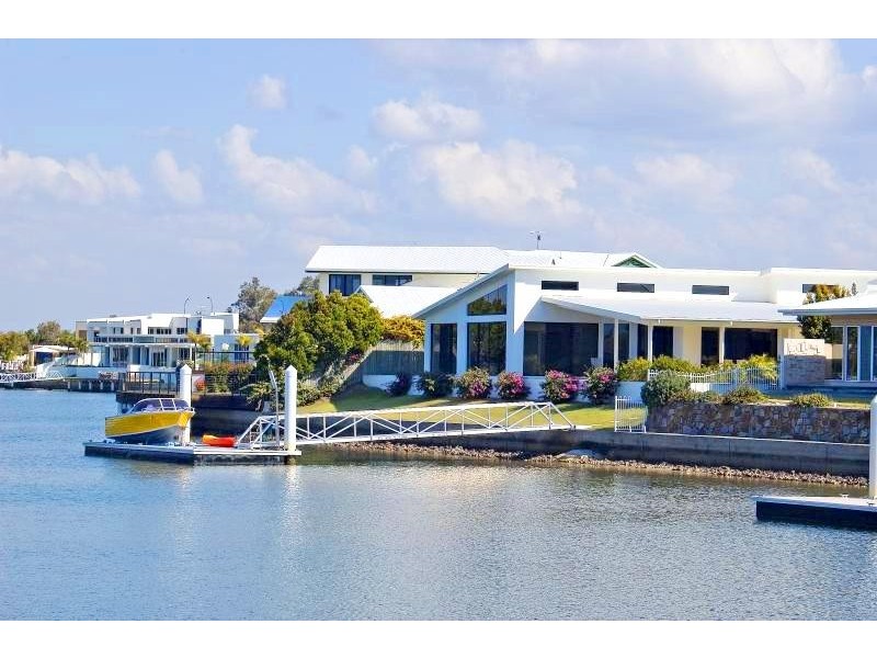 6 Tripcony Court, Pelican Waters QLD 4551