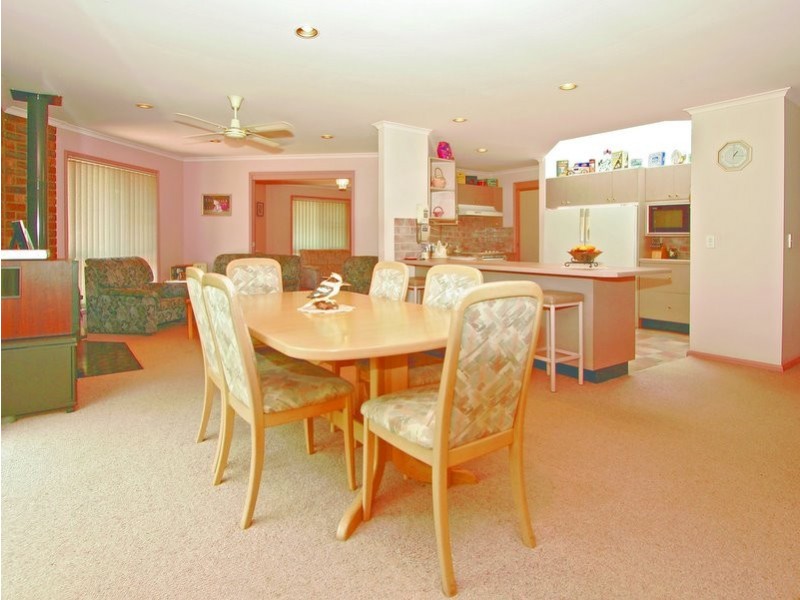 2 Barinya Lane, Springfield NSW 2250