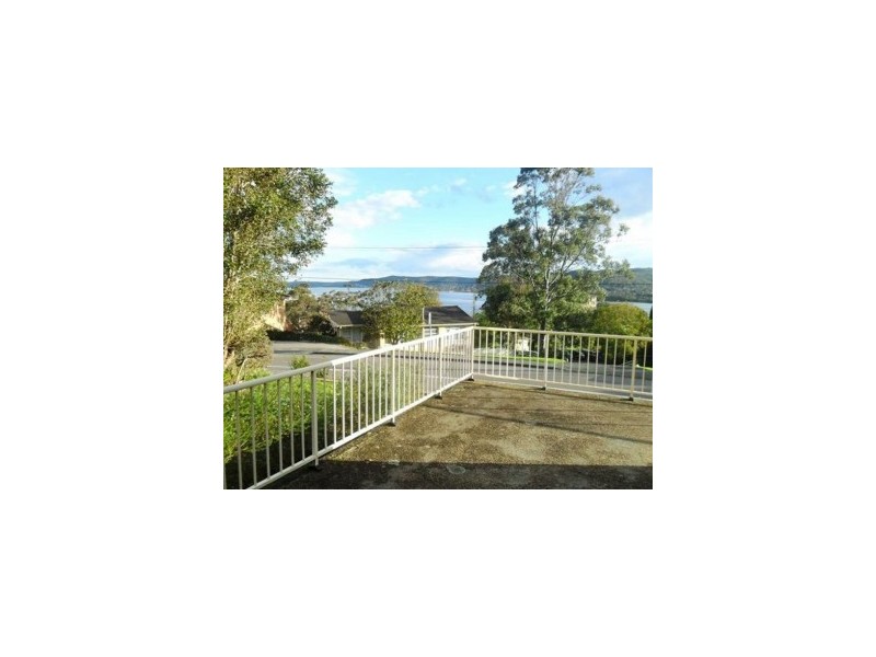 2/99 Henry Parry Drive, Gosford NSW 2250