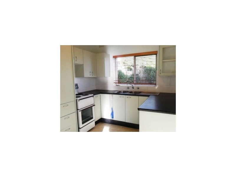 2/99 Henry Parry Drive, Gosford NSW 2250