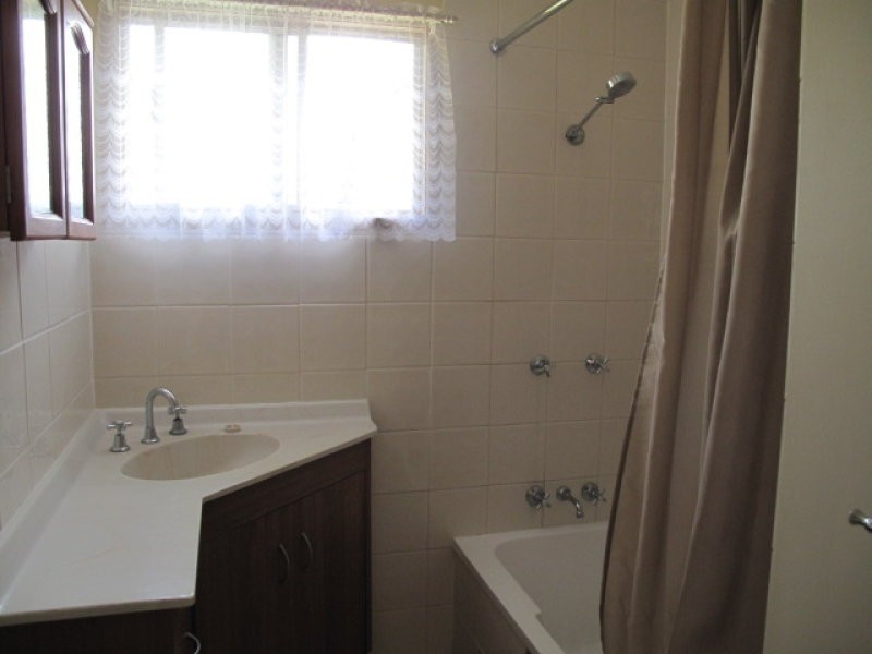 8 Garoona Grove, Slacks Creek QLD 4127