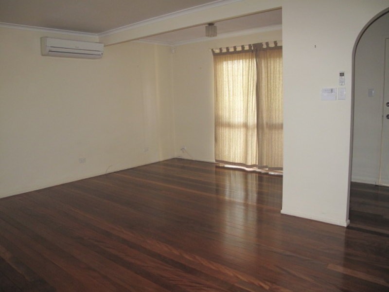 8 Garoona Grove, Slacks Creek QLD 4127