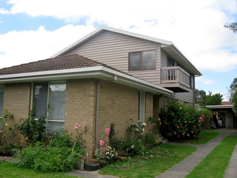 6 Carnoustie Grove, Mornington VIC 3931