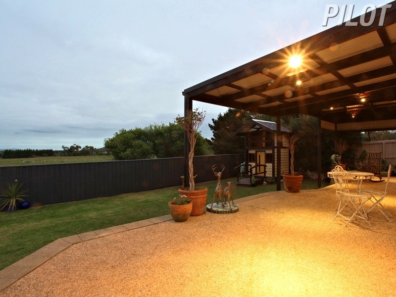 17 Colbert Court, Frankston South VIC 3199