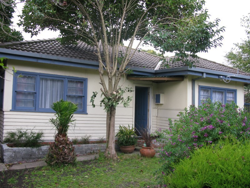 8 Burns street, Frankston VIC 3199