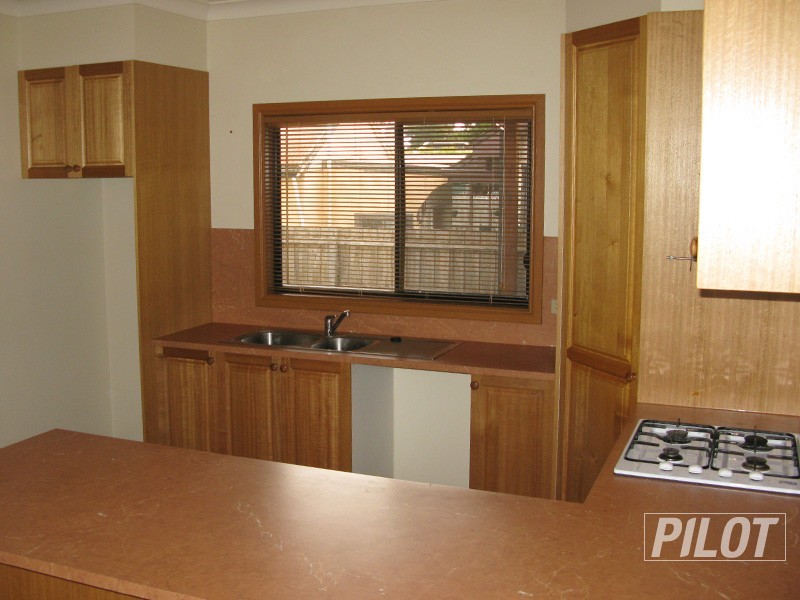 8 Colin Avenue, Frankston VIC 3199