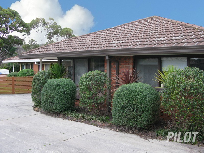 2/5 Johns Road, Mornington VIC 3931