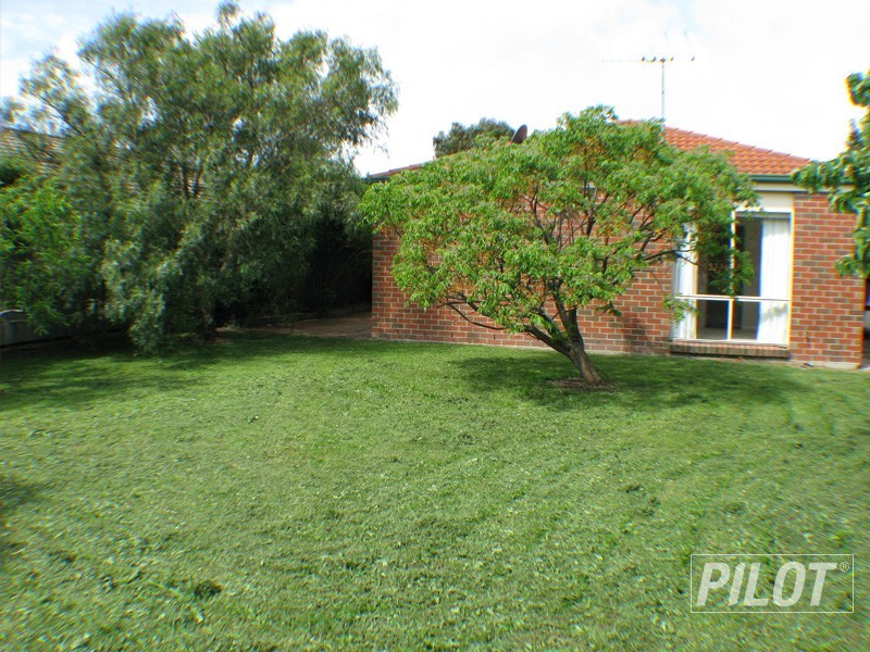 8 Settlers Way, Mount Martha VIC 3934