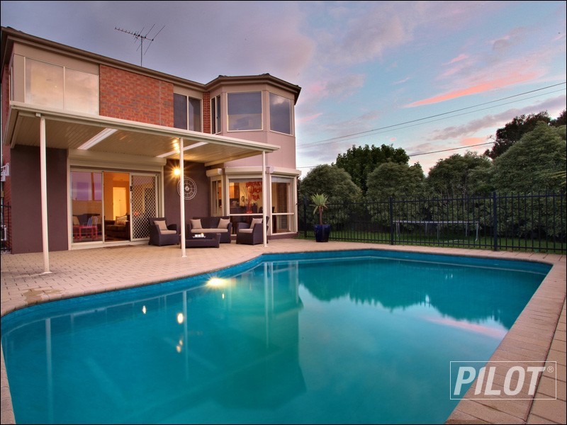 3 stefans court, Skye VIC 3977