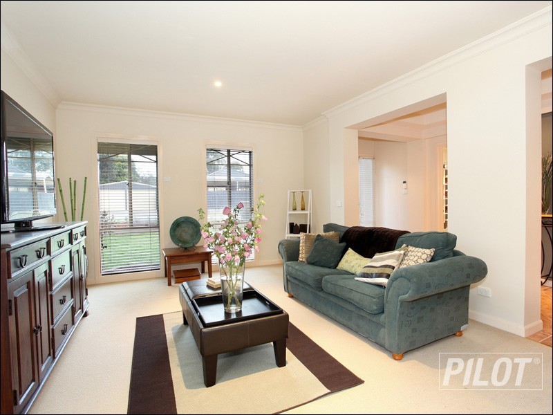 3 stefans court, Skye VIC 3977