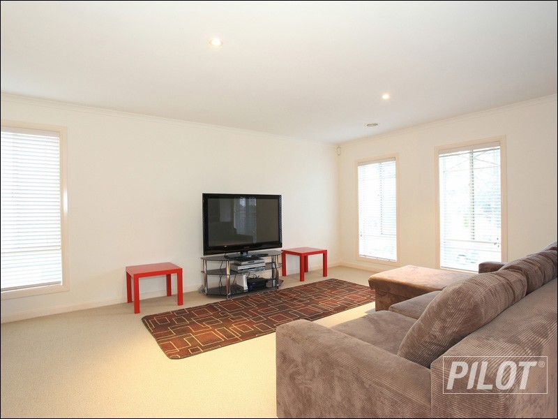 3 stefans court, Skye VIC 3977