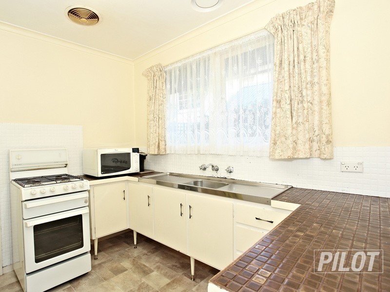 11 Cassia Grove, Frankston VIC 3199