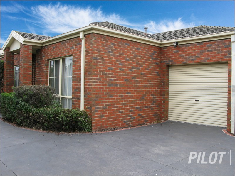 2/19 Haig Street, Mornington VIC 3931