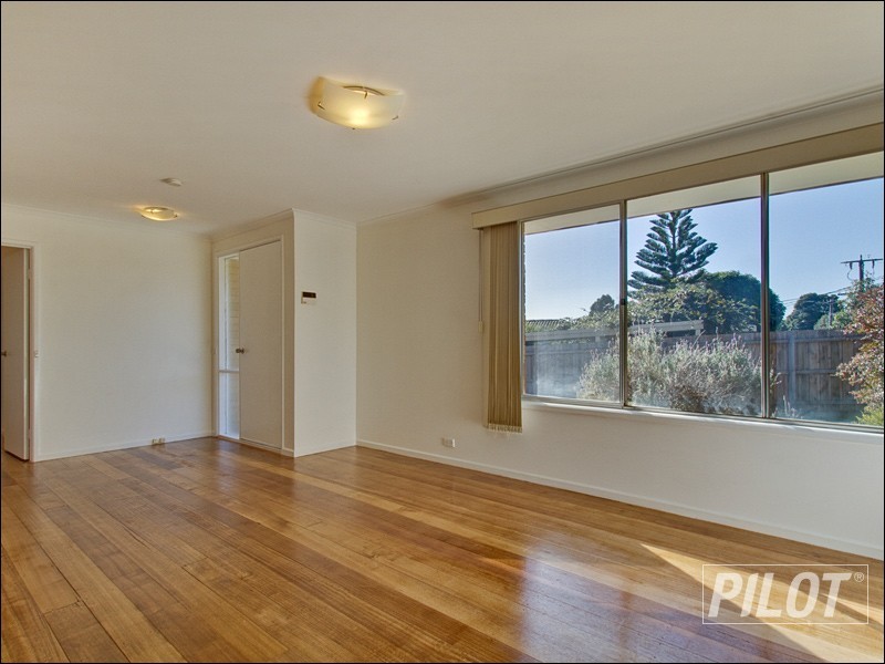 36 Pembroke Avenue, Frankston VIC 3199