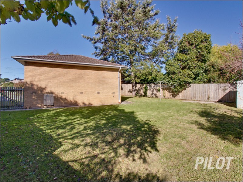 36 Pembroke Avenue, Frankston VIC 3199