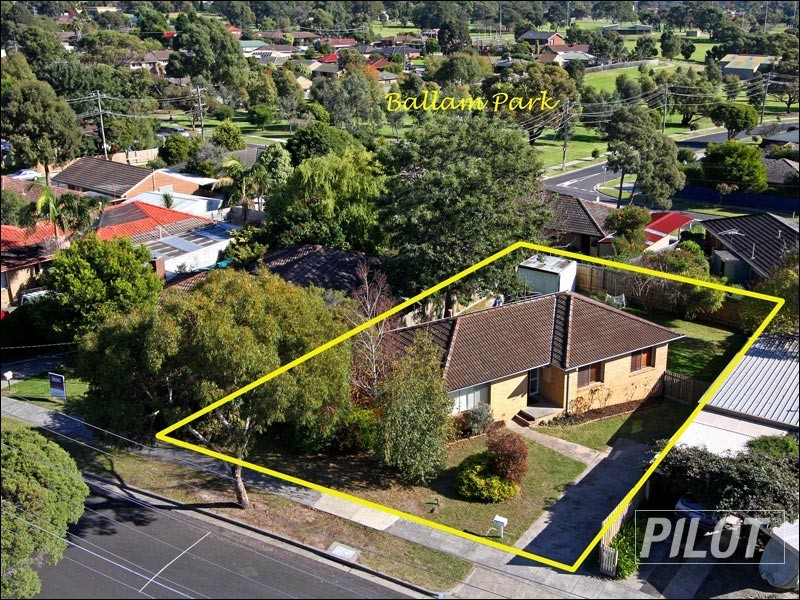 36 Pembroke Avenue, Frankston VIC 3199
