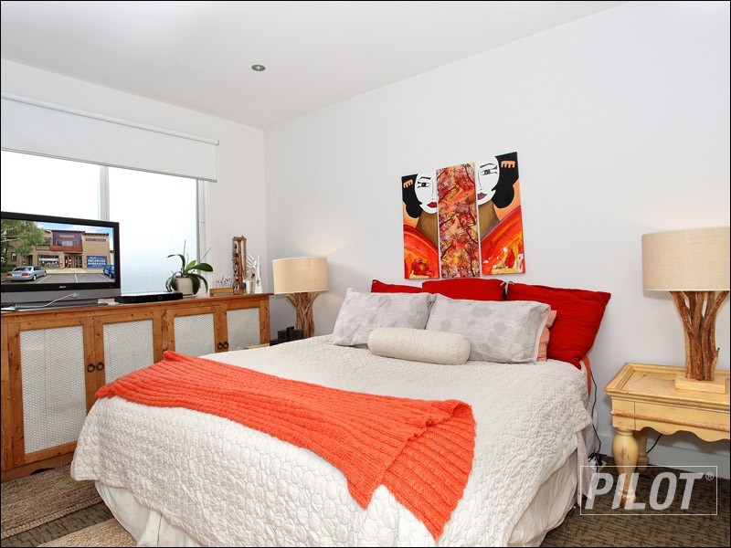 1/1 Hoylake Grove, Mornington VIC 3931