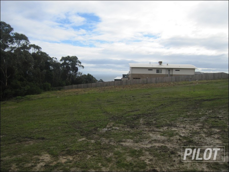 3 Waterview Drive, Mount Martha VIC 3934