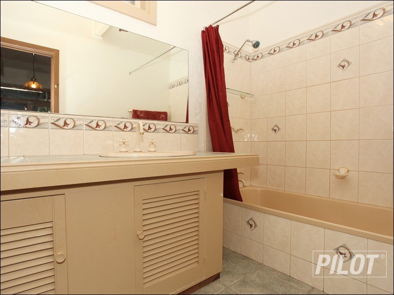 27 Carnoustie Grove, Mornington VIC 3931