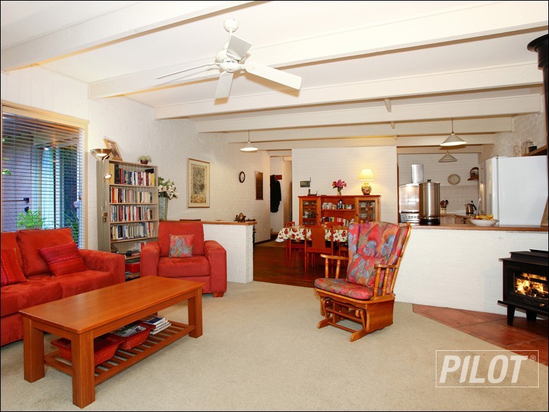 27 Carnoustie Grove, Mornington VIC 3931