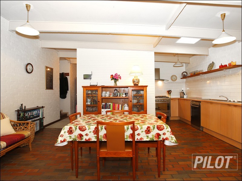 27 Carnoustie Grove, Mornington VIC 3931