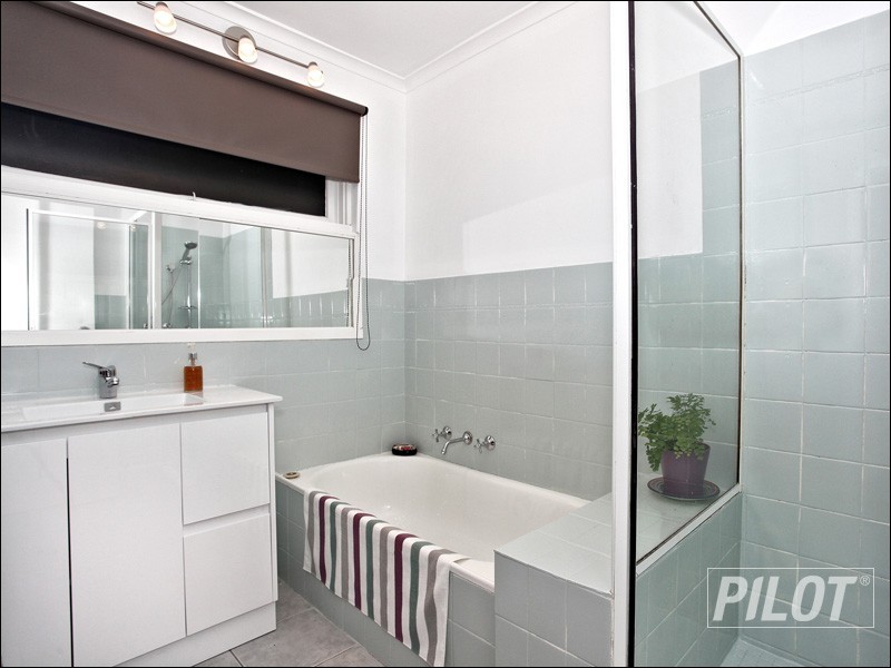 2/24 Reservoir Road, Frankston VIC 3199