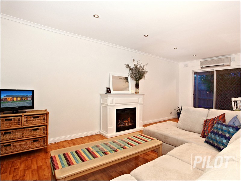 2/24 Reservoir Road, Frankston VIC 3199