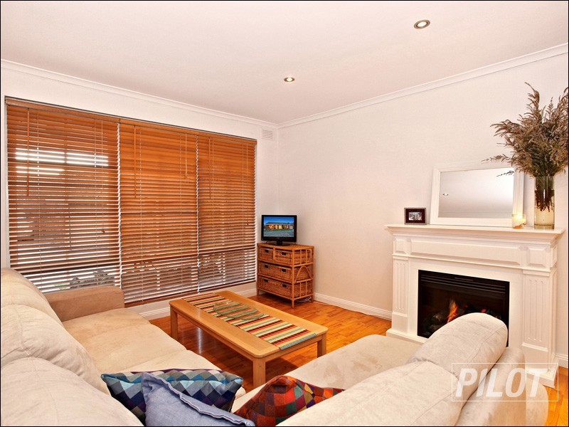 2/24 Reservoir Road, Frankston VIC 3199