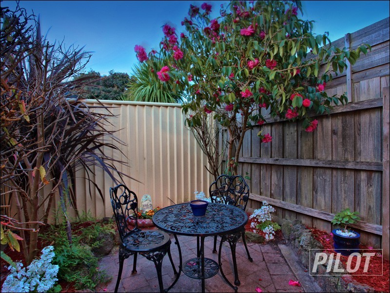 2/24 Reservoir Road, Frankston VIC 3199