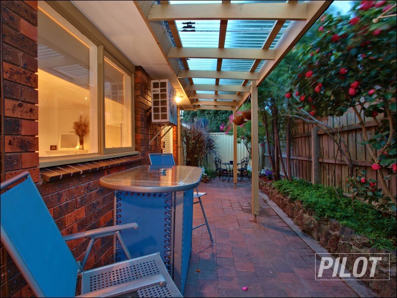 2/24 Reservoir Road, Frankston VIC 3199