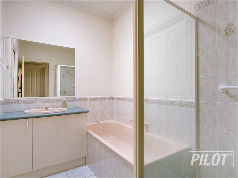 2/19 Haig Street, Mornington VIC 3931