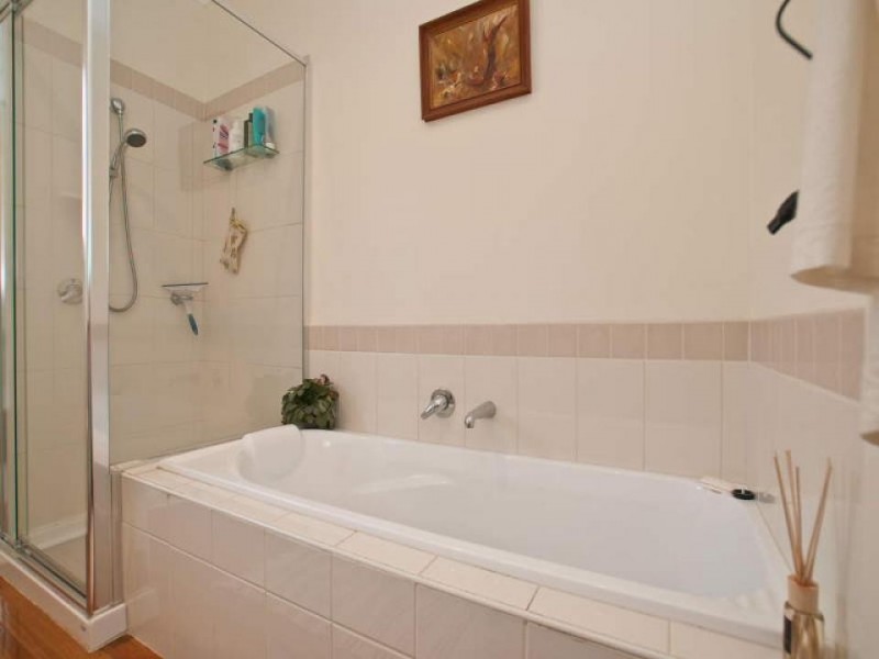 1/44 Dava Drive, Mornington VIC 3931